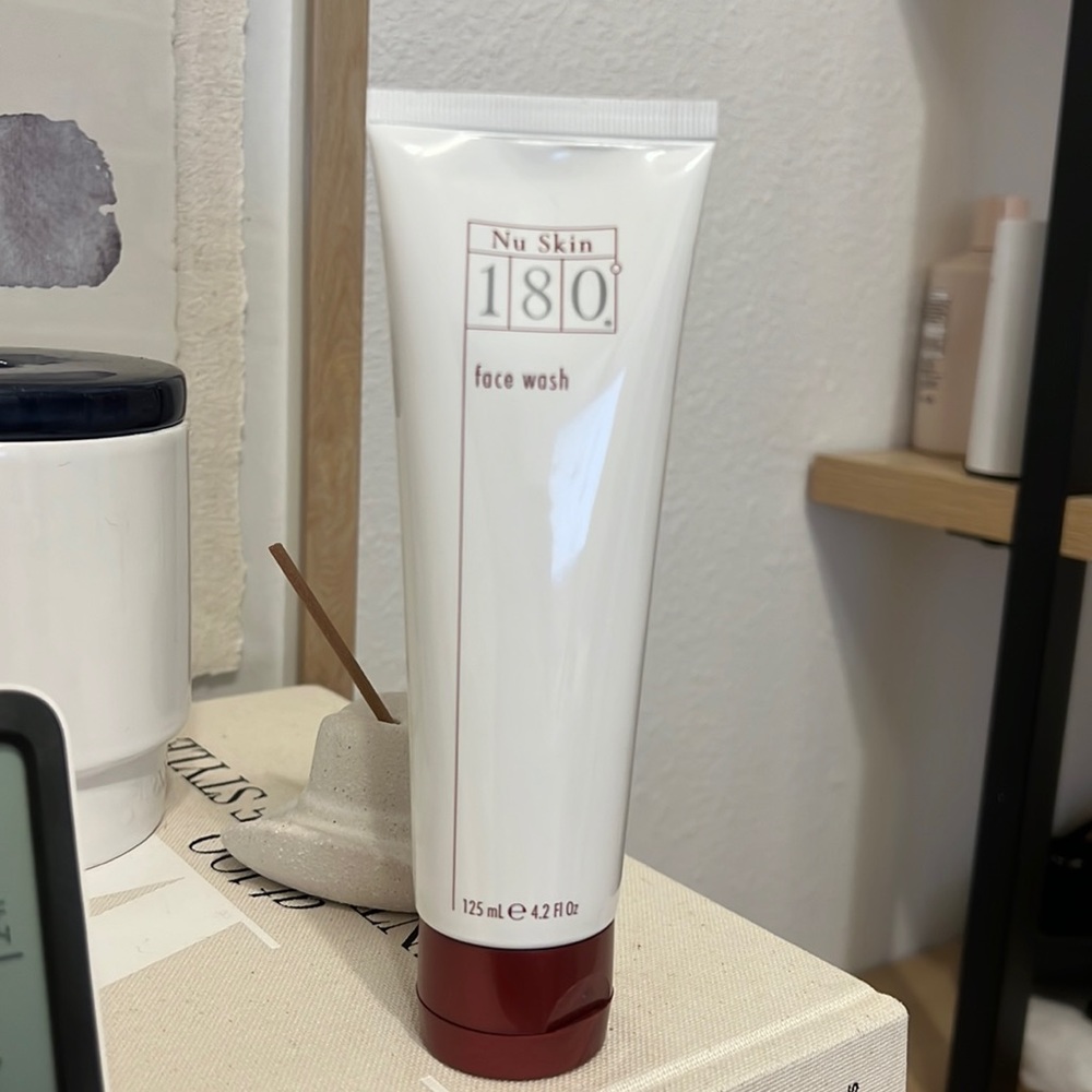NWS- NuSkin 180 Face Wash